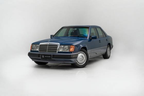MERCEDES-BENZ 230 E 2.3 8V GASOLINA 4P AUTOMÁTICO