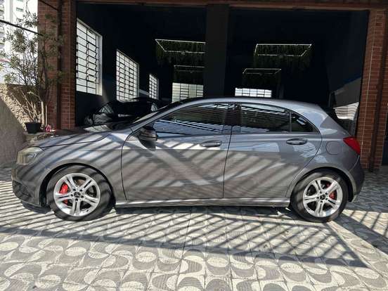MERCEDES-BENZ-A 200-2014