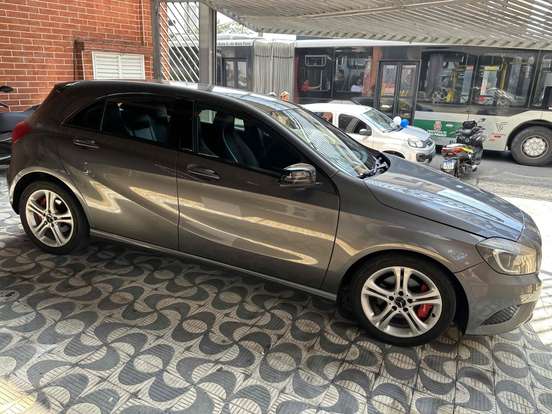 MERCEDES-BENZ-A 200-1.6 TURBO URBAN 16V GASOLINA 4P AUTOMÁTICO MERCEDES-BENZ-A 200-2014