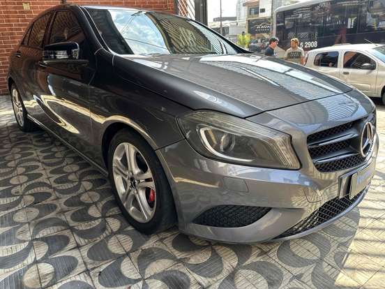 MERCEDES-BENZ-A 200-1.6 TURBO URBAN 16V GASOLINA 4P AUTOMÁTICO MERCEDES-BENZ-A 200-2014