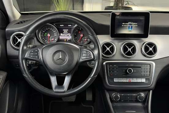 MERCEDES-BENZ-GLA 200-1.6 CGI FLEX ADVANCE 7G-DCT MERCEDES-BENZ-GLA 200-2017