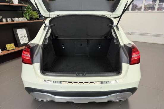 MERCEDES-BENZ-GLA 200-1.6 CGI FLEX ADVANCE 7G-DCT MERCEDES-BENZ-GLA 200-2017