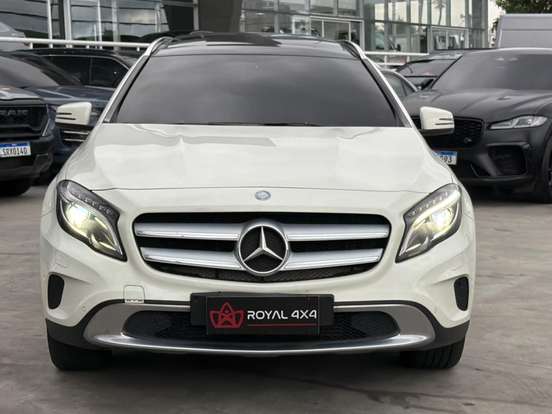 MERCEDES-BENZ-GLA 200-1.6 CGI VISION 16V TURBO FLEX 4P AUTOMÁTICO MERCEDES-BENZ-GLA 200-2015
