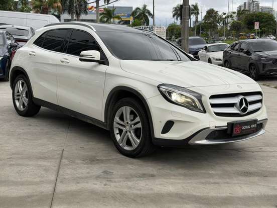 MERCEDES-BENZ-GLA 200-1.6 CGI VISION 16V TURBO FLEX 4P AUTOMÁTICO MERCEDES-BENZ-GLA 200-2015