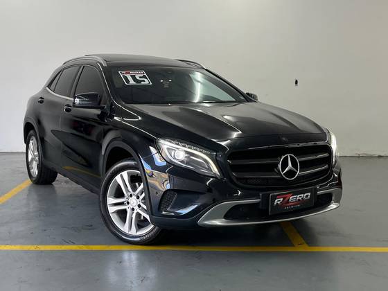 MERCEDES-BENZ GLA 200 1.6 CGI VISION BLACK EDITION 16V TURBO GASOLINA 4P AUTOMÁTICO