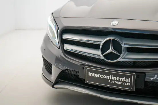 MERCEDES-BENZ-GLA 250-2016