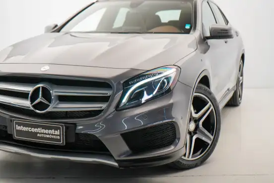 MERCEDES-BENZ-GLA 250-2016