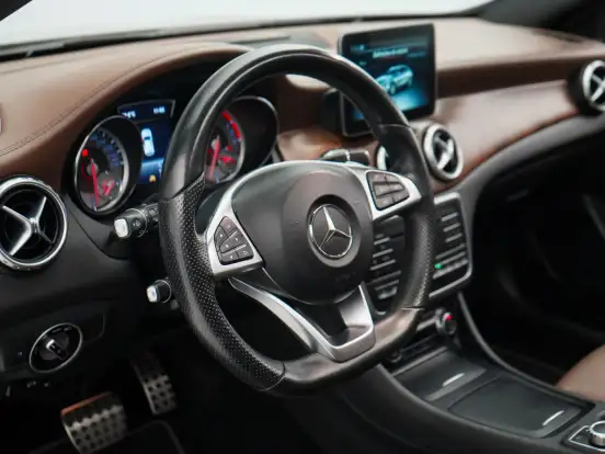 MERCEDES-BENZ-GLA 250-2.0 16V TURBO GASOLINA SPORT 4P 4MATIC AUTOMÁTICO MERCEDES-BENZ-GLA 250-2016