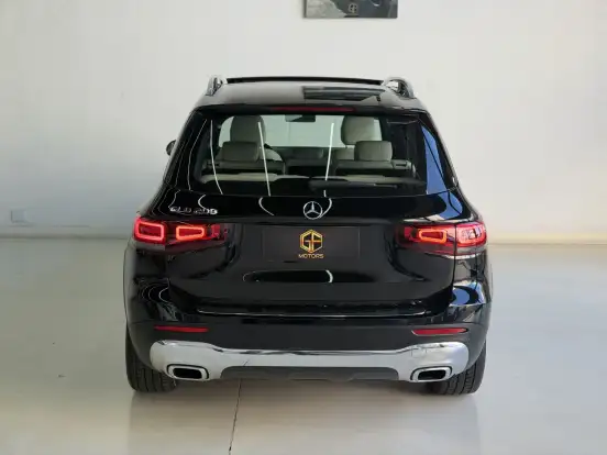 MERCEDES-BENZ-GLB 200-2020