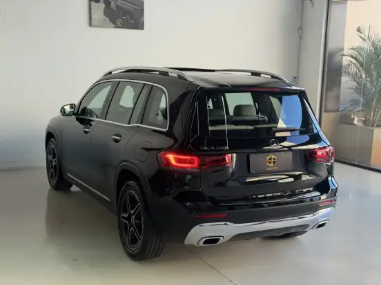 MERCEDES-BENZ-GLB 200-2020