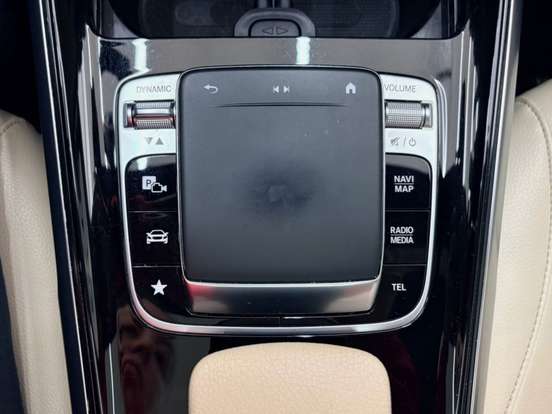 MERCEDES-BENZ-GLB 200-2020