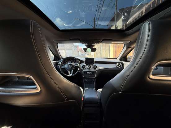 MERCEDES-BENZ-CLA 200-2014