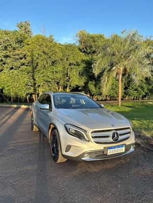 MERCEDES-BENZ-GLA 200-1.6 CGI ENDURO 16V TURBO FLEX 4P AUTOMÁTICO MERCEDES-BENZ-GLA 200-2015