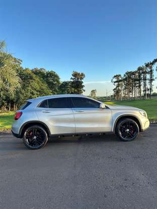 MERCEDES-BENZ-GLA 200-1.6 CGI ENDURO 16V TURBO FLEX 4P AUTOMÁTICO MERCEDES-BENZ-GLA 200-2015