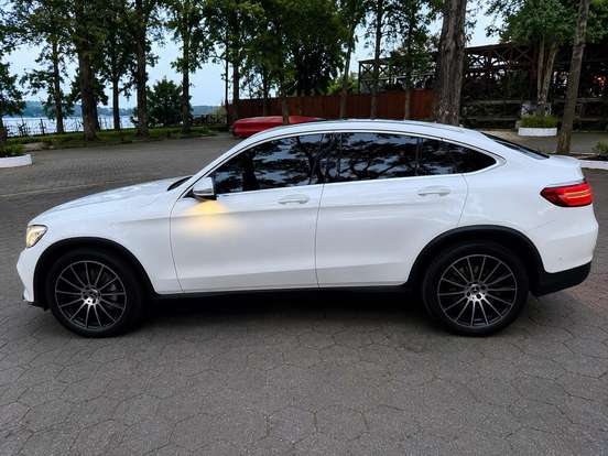 MERCEDES-BENZ-GLC 250-2019