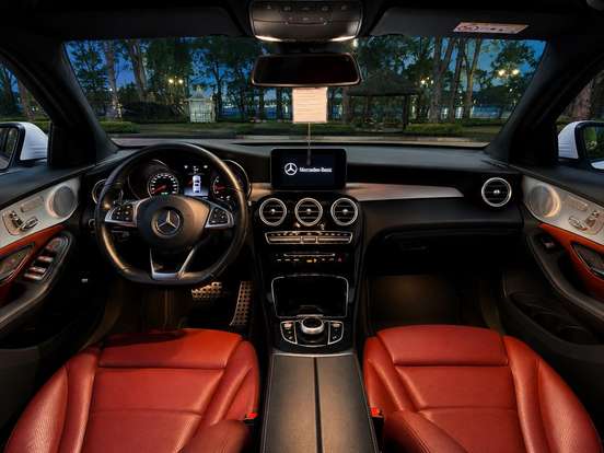 MERCEDES-BENZ-GLC 250-2019
