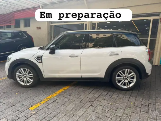 MINI COUNTRYMAN 2.0 16V TWINPOWER TURBO GASOLINA COOPER S STEPTRONIC MINI COUNTRYMAN 2.0 16V TWINPOWER TURBO GASOLINA COOPER S STEPTRONIC