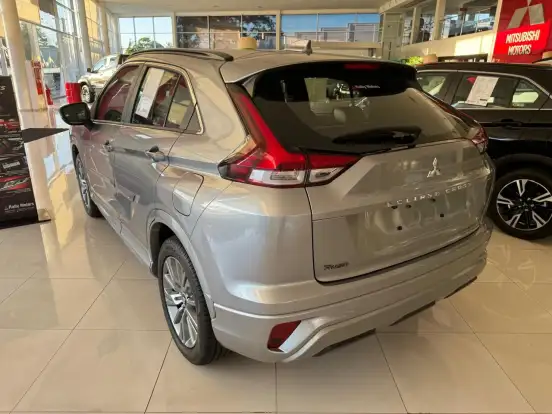 MITSUBISHI-ECLIPSE CROSS-1.5 MIVEC TURBO GASOLINA RUSH CVT MITSUBISHI-ECLIPSE CROSS-2025