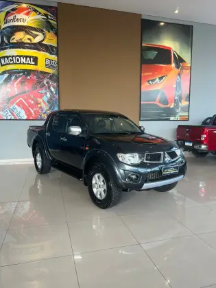 MITSUBISHI L200 TRITON 3.2 HPE 4X4 CD 16V TURBO INTERCOOLER DIESEL 4P AUTOMÁTICO MITSUBISHI L200 TRITON 3.2 HPE 4X4 CD 16V TURBO INTERCOOLER DIESEL 4P AUTOMÁTICO