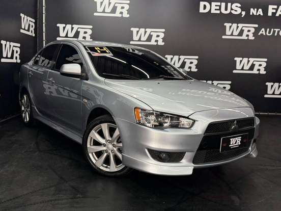 MITSUBISHI-LANCER-2.0 16V GASOLINA 4P AUTOMÁTICO MITSUBISHI-LANCER-2014