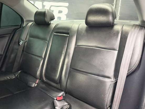 MITSUBISHI-LANCER-2.0 16V GASOLINA 4P AUTOMÁTICO MITSUBISHI-LANCER-2014