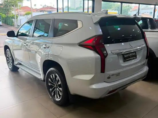 MITSUBISHI-PAJERO SPORT-2.4 16V MIVEC TURBO DIESEL HPE AWD AUTOMÁTICO MITSUBISHI-PAJERO SPORT-2022