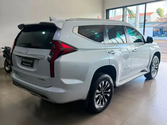 MITSUBISHI-PAJERO SPORT-2.4 16V MIVEC TURBO DIESEL HPE AWD AUTOMÁTICO MITSUBISHI-PAJERO SPORT-2022