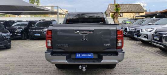 MITSUBISHI-TRITON-2026