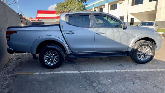 MITSUBISHI-L200 TRITON-2019