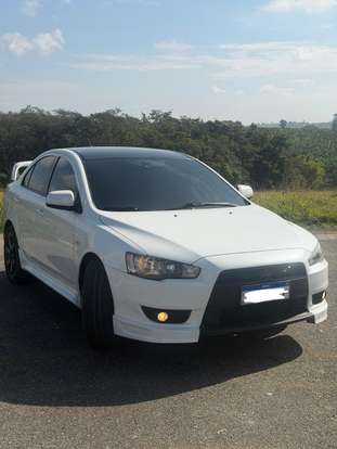 MITSUBISHI-LANCER-2.0 HLE 16V GASOLINA 4P AUTOMÁTICO MITSUBISHI-LANCER-2016
