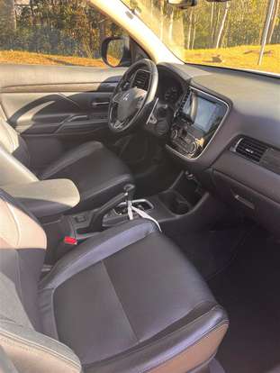 MITSUBISHI-OUTLANDER-2015