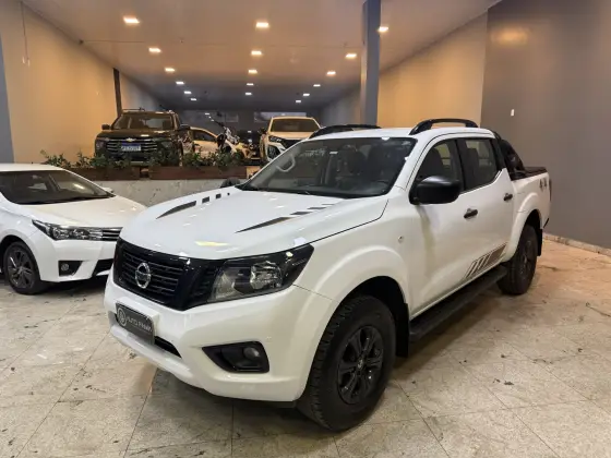 NISSAN FRONTIER 2.3 16V TURBO DIESEL ATTACK CD 4X4 AUTOMÁTICO NISSAN FRONTIER 2.3 16V TURBO DIESEL ATTACK CD 4X4 AUTOMÁTICO