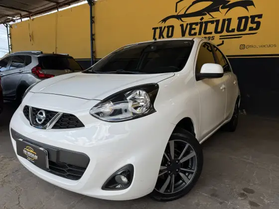 NISSAN MARCH 1.6 SL 16V FLEXSTART 4P XTRONIC NISSAN MARCH 1.6 SL 16V FLEXSTART 4P XTRONIC