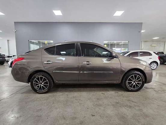 NISSAN-VERSA-1.6 16V FLEX S 4P MANUAL NISSAN-VERSA-2013