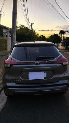 NISSAN-KICKS-2023