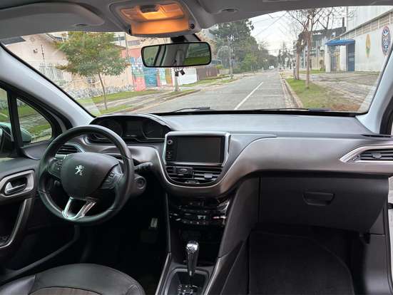 PEUGEOT-2008-2015