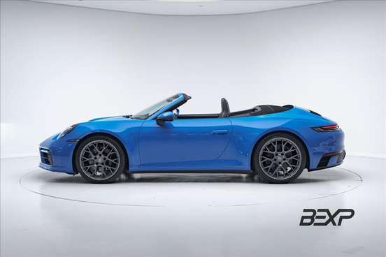 PORSCHE-911-2023