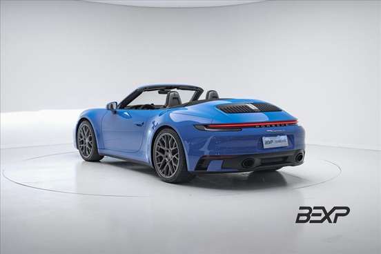 PORSCHE-911-2023