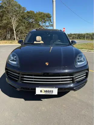 PORSCHE-CAYENNE-2018