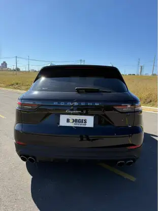 PORSCHE-CAYENNE-2018