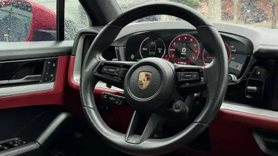 PORSCHE-CAYENNE-2024
