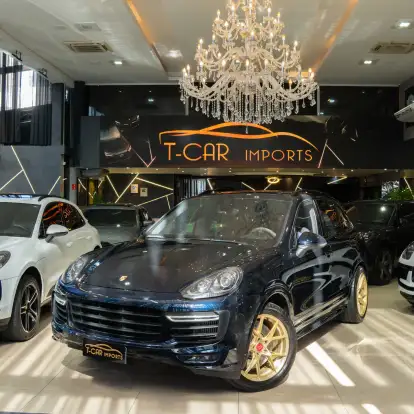 PORSCHE-CAYENNE-2015