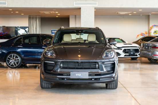 PORSCHE-MACAN-2025