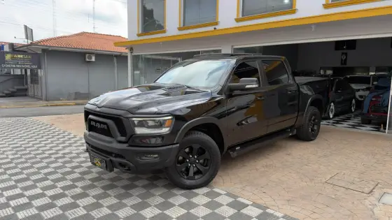 RAM 1500 5.7 V8 GASOLINA REBEL CD 4X4 AUTOMÁTICO