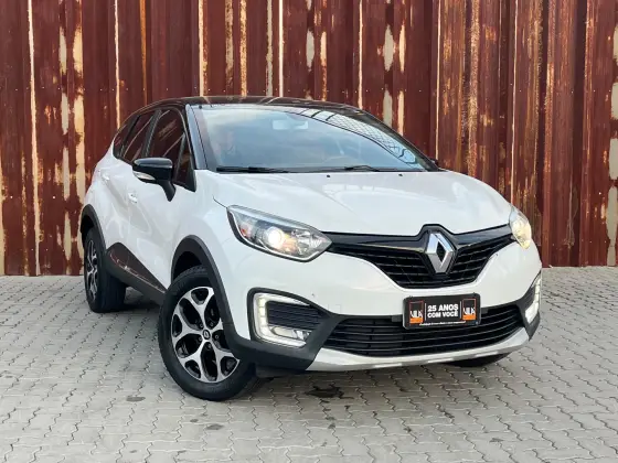 RENAULT CAPTUR 1.6 16V SCE FLEX INTENSE X-TRONIC RENAULT CAPTUR 1.6 16V SCE FLEX INTENSE X-TRONIC