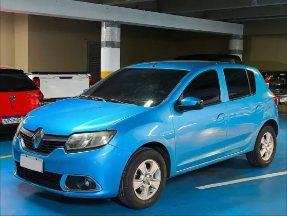 RENAULT SANDERO 1.6 DYNAMIQUE 8V FLEX 4P MANUAL RENAULT SANDERO 1.6 DYNAMIQUE 8V FLEX 4P MANUAL