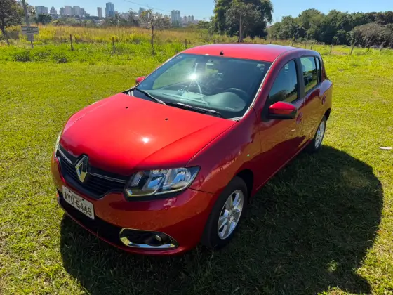 RENAULT SANDERO 1.6 DYNAMIQUE 8V FLEX 4P MANUAL RENAULT SANDERO 1.6 DYNAMIQUE 8V FLEX 4P MANUAL