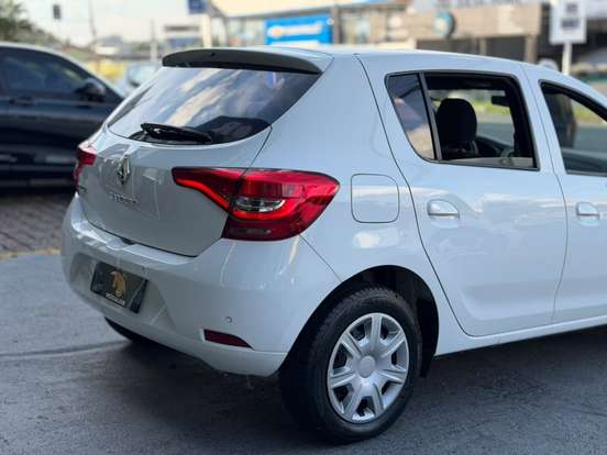 RENAULT-SANDERO-1.0 12V SCE FLEX ZEN MANUAL RENAULT-SANDERO-2020
