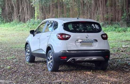RENAULT-CAPTUR-2018