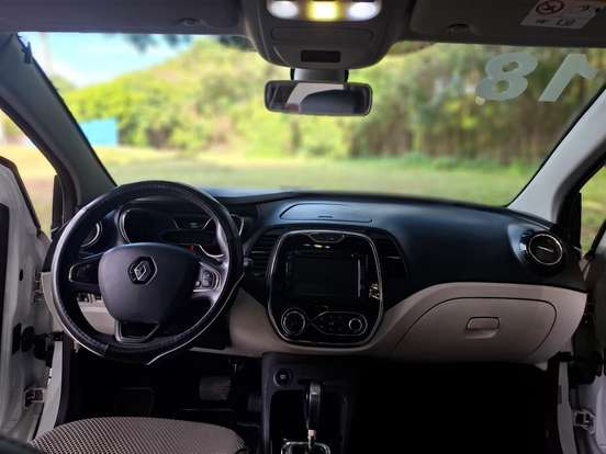 RENAULT-CAPTUR-2018